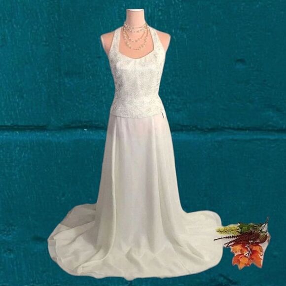 Fleur de lis VTG Ivory Beaded 2 Piece Halter Wedding Dress NWT *Fits Like Med - Picture 1 of 17